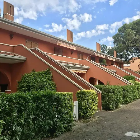 Villaggio Capistrano Μπιμπιόνε